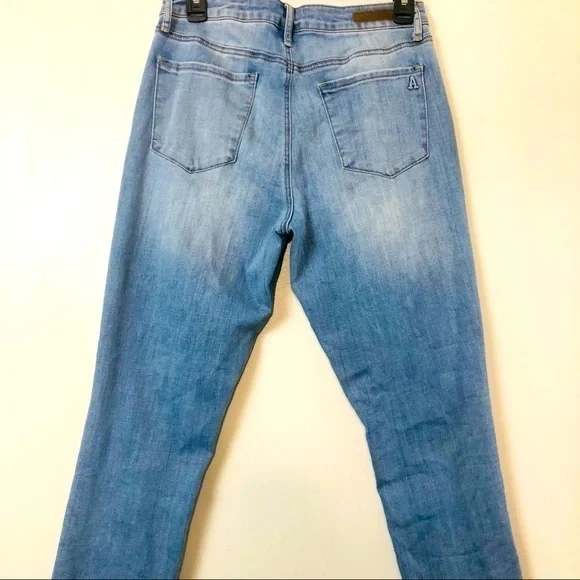 Articles of Society Light Wash Skinny Distressed Jeans/Denim- Size 28 - Picture 8 of 12